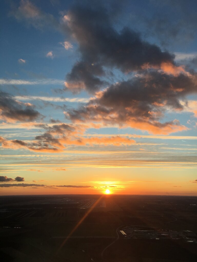 10.03.2017 Luxemburg - München | Sonnenuntergang beim Anflug