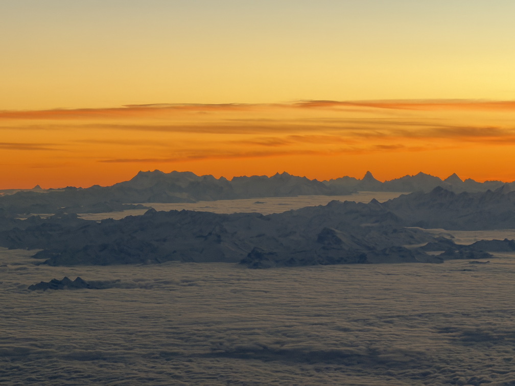 20251205 - MUC-LYS - Winter über den Wolken.jpg