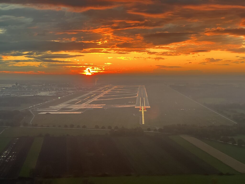 14.10.2024 Köln - München | Der Himmel brennt